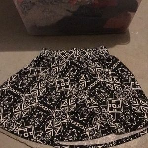Geometric print skirt